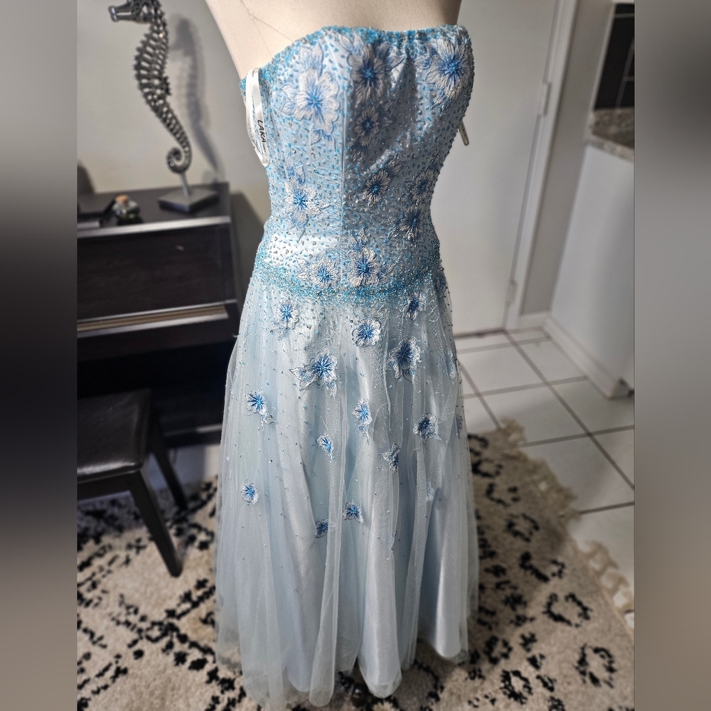 Stunning! LARA Baby Blue Formal Dress Gown Size 6
